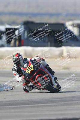 media/Sep-20-2025-Race Pace (Sat) [[d4e1b33f4d]]/Verified/Turn 2 (920am)/